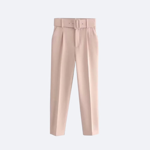 Pantalon Rose Poudré avec Ceinture – Élégance Douce et Moderne