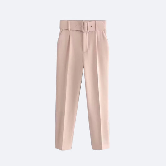 Pantalon Rose Poudré avec Ceinture – Élégance Douce et Moderne
