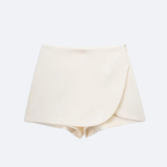 Skort Portefeuille Arrondi – Élégance et Praticité