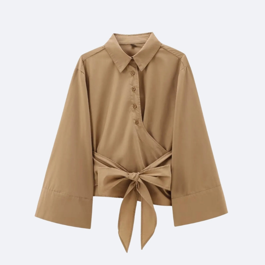 Chemise Camel Ceinturée – Chic & Intemporelle