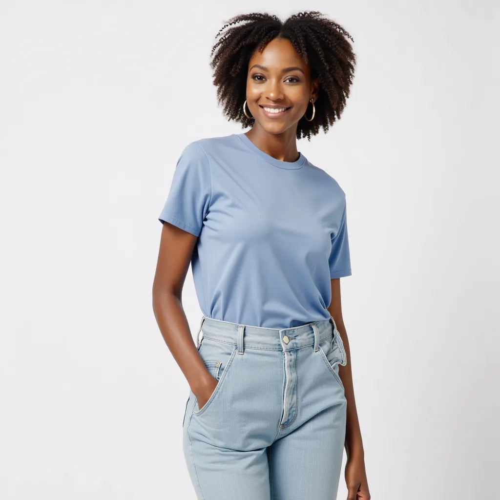 T-shirt Femme Célestine – L’élégance du ciel dans un basique