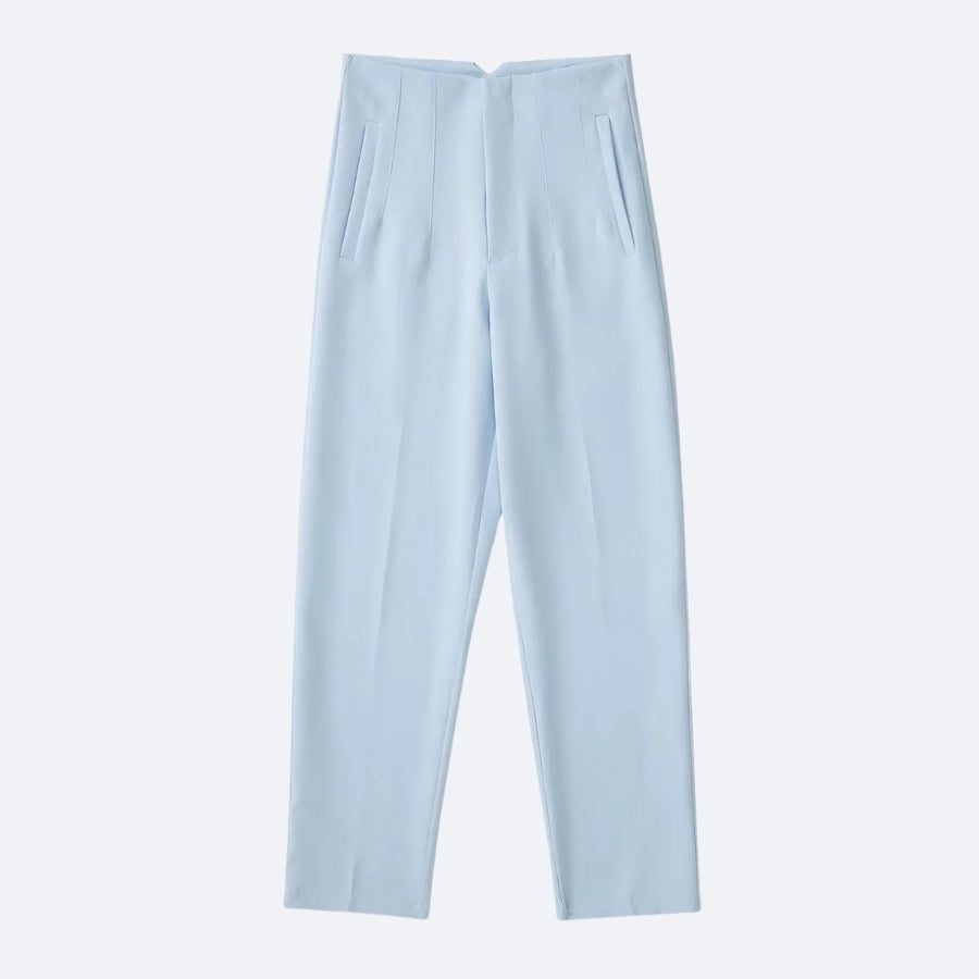 Pantalon Bleu Ciel – Fraîcheur Élégante et Modernité