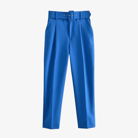 Blue Trousers with Belt – Modernity and Assertive Elegance