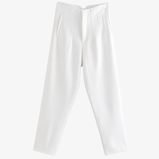 Clean White Trousers – Timeless Elegance and Refinement