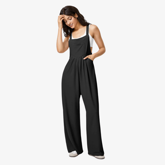 Trousers with adjustable suspenders